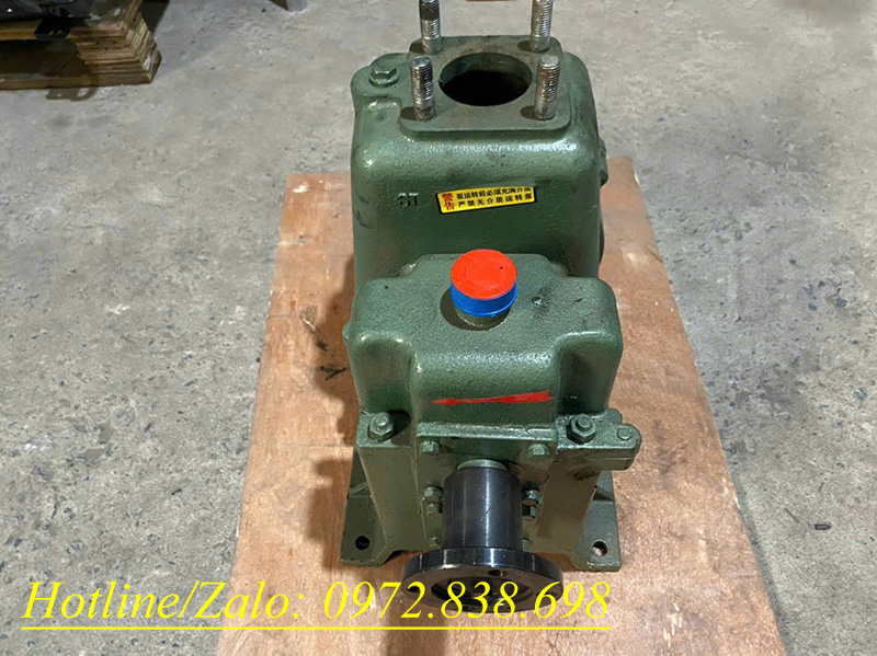 Bơm nước 60m3/h xe phun nước rửa đường