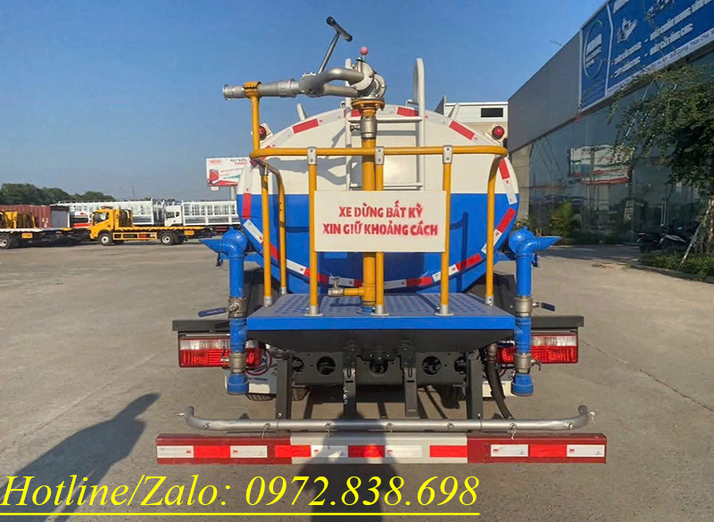 Xe rửa đường tưới cây Dongfeng 5 khối