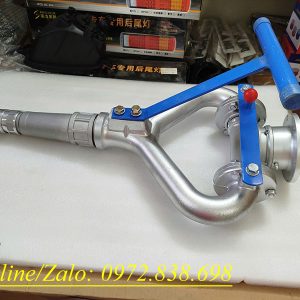 Súng phun cao áp xe phun nước rửa đường