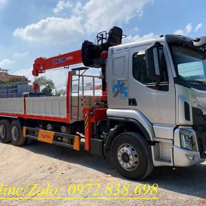 Chenglong H5 gắn cẩu Kanglim 8 tấn