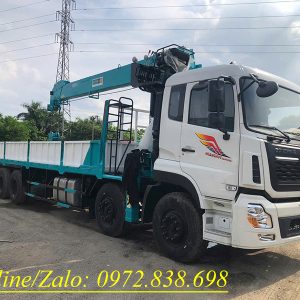 Xe 4 chân Dongfeng gắn cẩu Hyundai 12 tấn