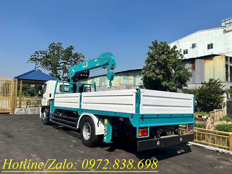 Xe 8 tấn Hino 500 gắn cẩu Hyundai 6 tấn