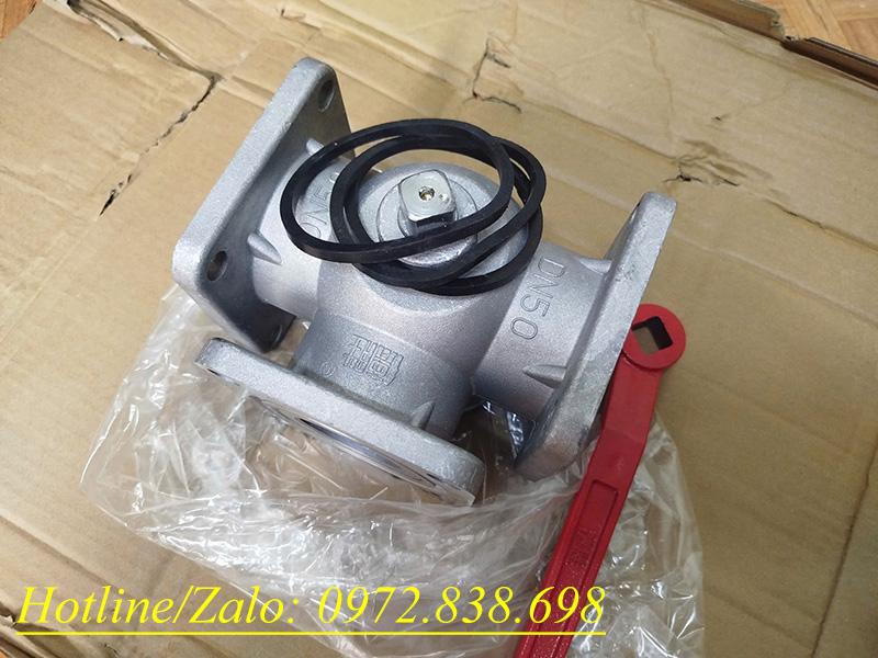 Van khóa 3 ngả DN50 xe rửa đường tưới cây