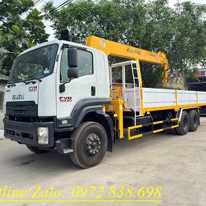 Xe 3 chân Isuzu FVM gắn cẩu Soosan 8 tấn