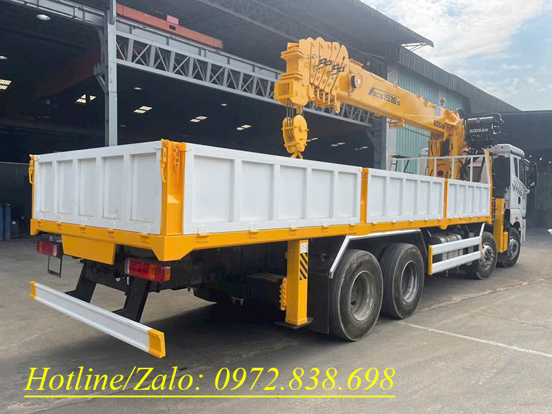 Xe 4 chân Faw JH6 gắn cẩu Soosan 15 tấn
