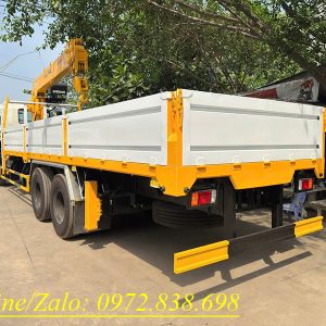 Xe tải Isuzu gắn cẩu Soosan 8 tấn