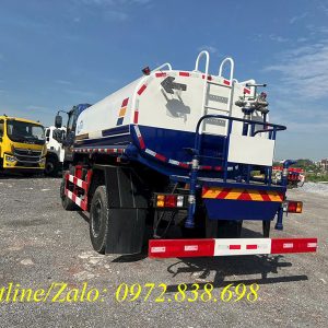 Xe phun nước rửa đường 9 khối 2 cầu (4x4) Forland