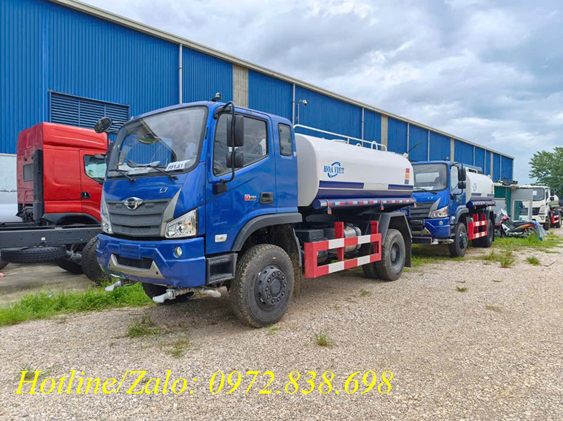 Xe phun nước rửa đường Forland 9 khối