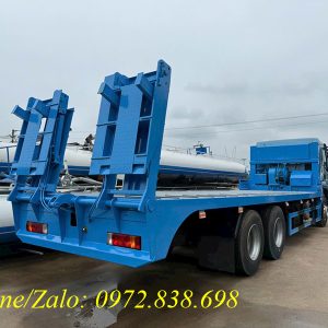 Chenglong H5 nâng đầu chở máy công trình