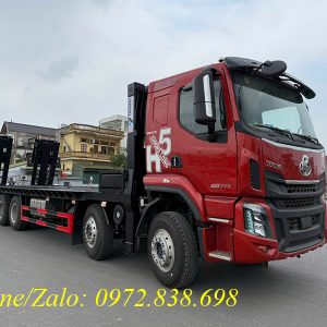 Xe 4 chân Chenglong H5 nâng đầu chở máy công trình