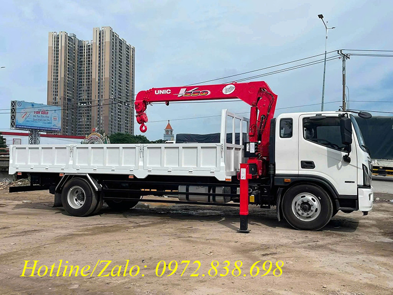Xe Foton S90 gắn cẩu Unic 5 tấn