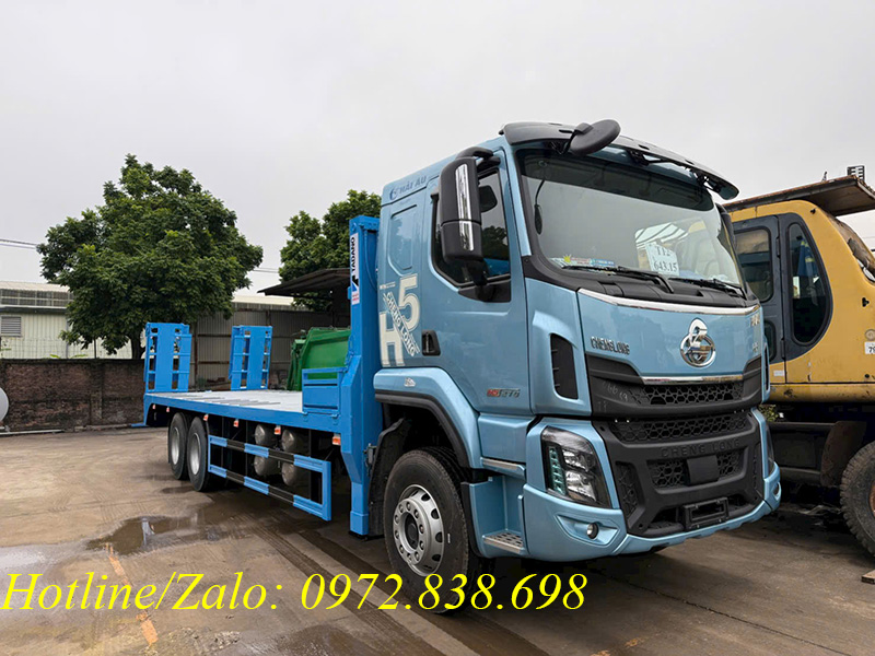 Xe nâng đầu 3 chân Chenglong H5