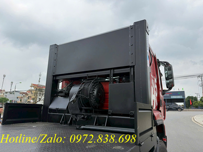 Xe phooc nâng đầu 4 chân Chenglong H5