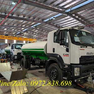 Xe phun nước rửa đường Isuzu 9 khối